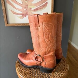 Frye vintage women’s coral burnt orange cowboy boots 9.5 embroidered phoenix